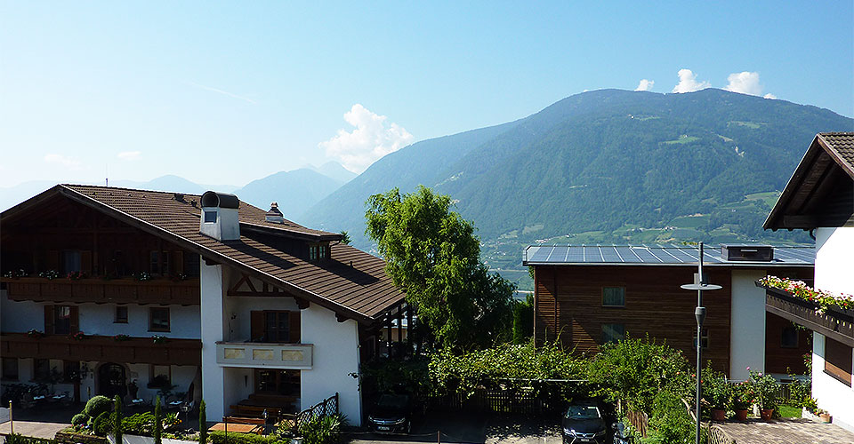 Ausblick Appartement Windisch in Dorf Tirol